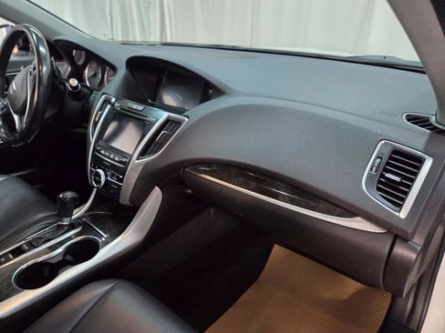 Used 2019 Acura TLX FWD image 18