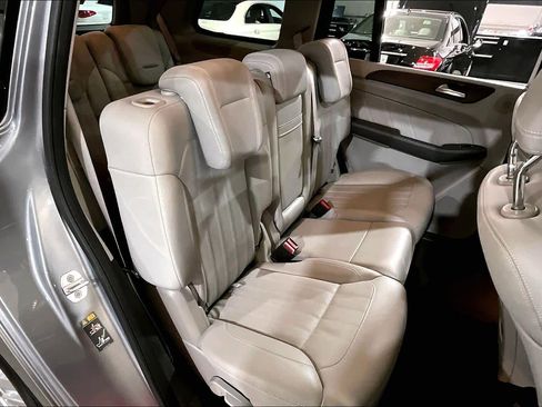 Used 2016 Mercedes-Benz GL 450 4MATIC image 19