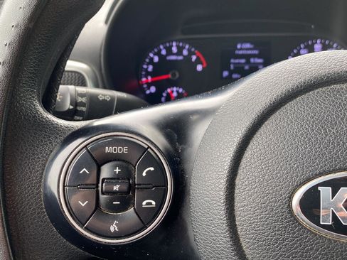 Used 2021 Kia Soul LX image 29