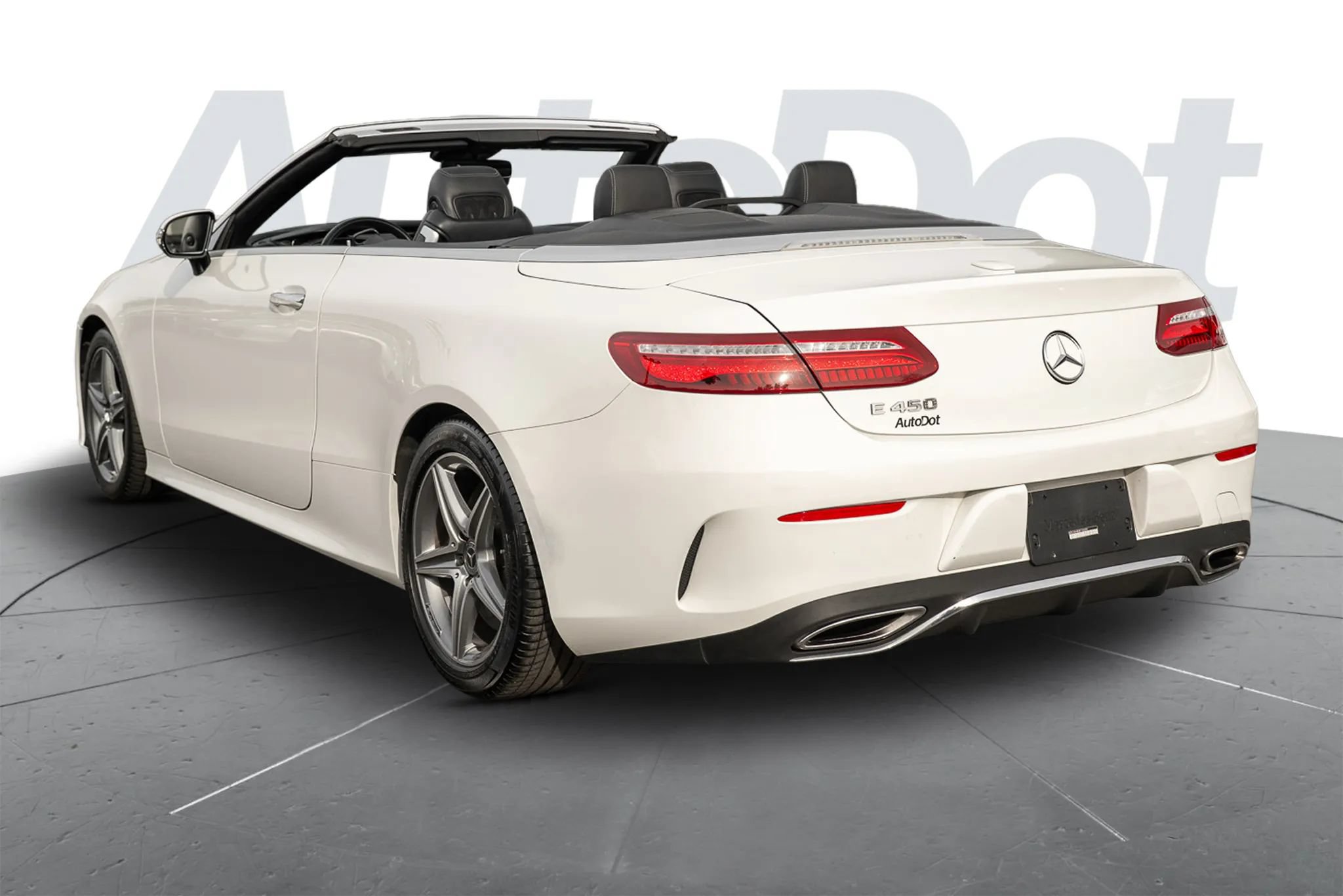 Used 2019 Mercedes-Benz E 450 Cabriolet image 2