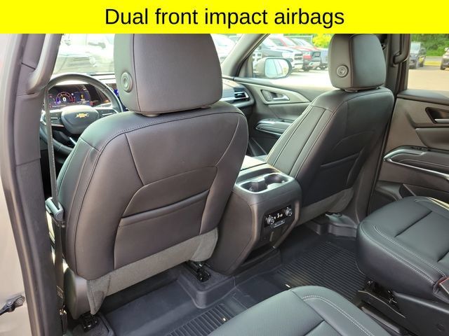 Used 2025 Chevrolet Traverse LT w/ Driver Confidence Package FWD image 27