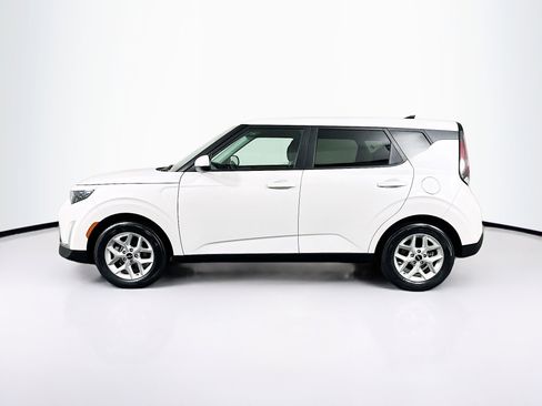 Used 2024 Kia Soul LX w/ Option Group 015 image 4