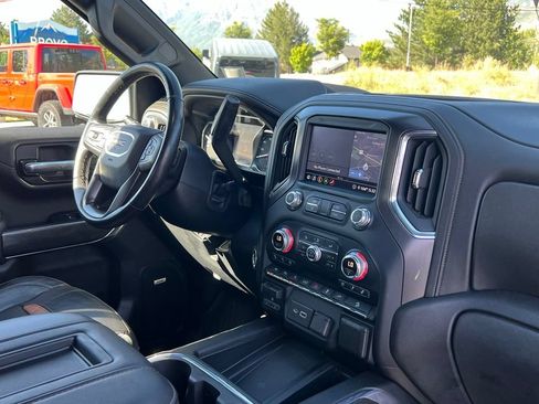 Used 2020 GMC Sierra 1500 AT4 w/ AT4 Premium Package AWD/4WD image 18