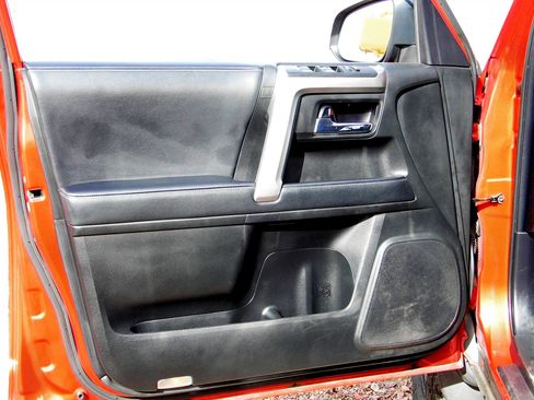 Used 2021 Toyota 4Runner SR5 image 19