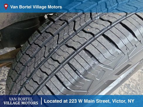 Used 2021 Toyota Tacoma SR AWD/4WD image 27