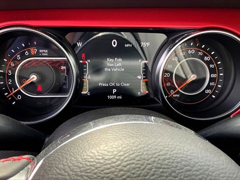 Used 2023 Jeep Gladiator Rubicon w/ Cold Weather Group AWD/4WD image 14