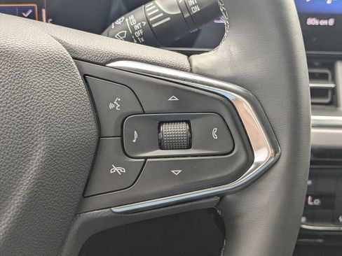 Used 2025 Chevrolet Trax ACTIV w/ Sunroof Package image 31