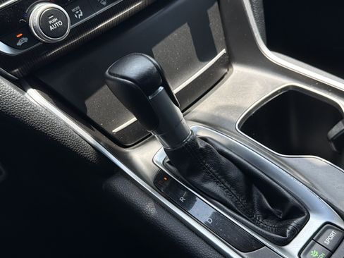 Used 2022 Honda Accord Sport image 19