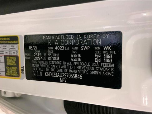 Certified 2025 Kia Soul LX FWD image 31