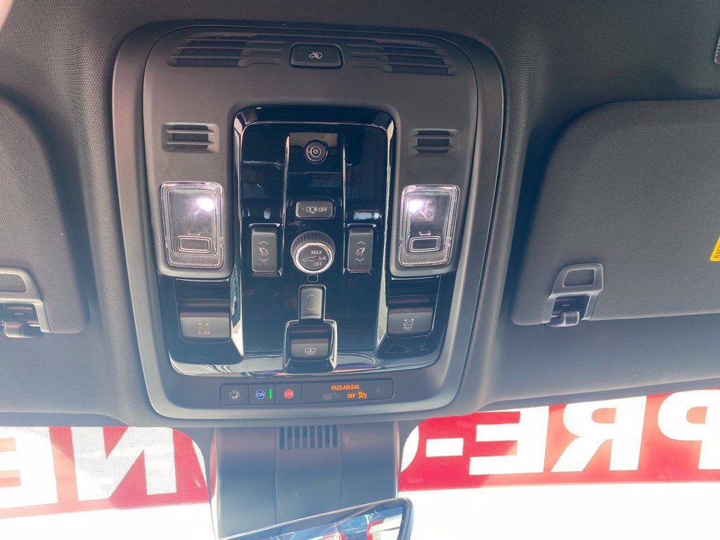 Used 2026 GMC Yukon Denali Ultimate AWD/4WD image 26
