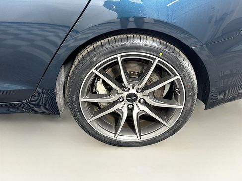 Used 2025 Genesis G70 2.5T RWD image 11