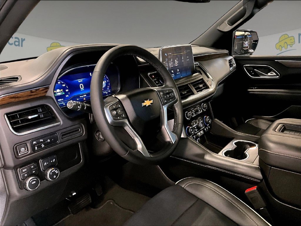 Used 2023 Chevrolet Tahoe Premier AWD/4WD image 8