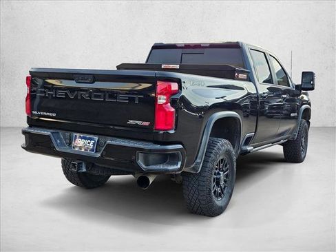 Used 2024 Chevrolet Silverado 2500 ZR2 image 5