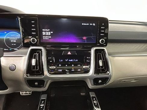 Used 2023 Kia Sorento SX Prestige AWD/4WD image 24