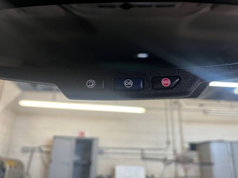 Used 2021 Chevrolet Colorado Z71 w/ Safety Package image 31