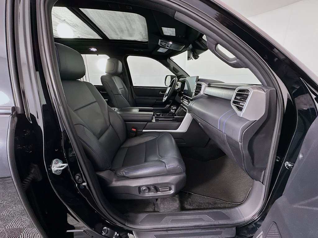 Certified 2024 Toyota Sequoia Platinum AWD/4WD image 30