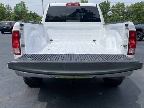 Used 2016 RAM 1500 Classic SLT AWD/4WD image 6