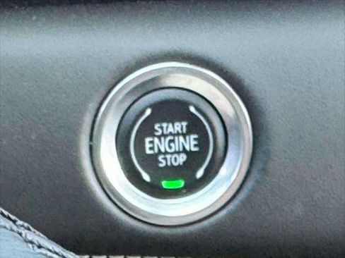 Used 2024 Cadillac Escalade ESV Premium Luxury Platinum image 29