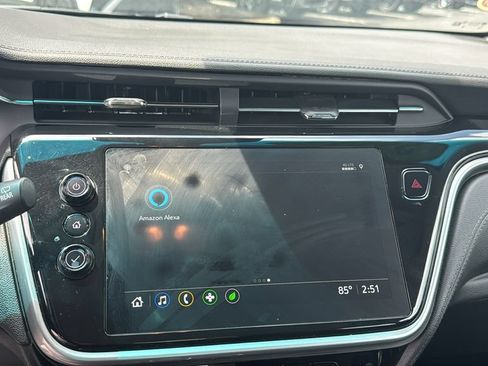 Used 2023 Chevrolet Bolt LT w/ Infotainment Package FWD image 19
