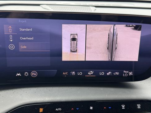 Used 2025 Buick Enclave Avenir w/ Super Cruise Package image 29