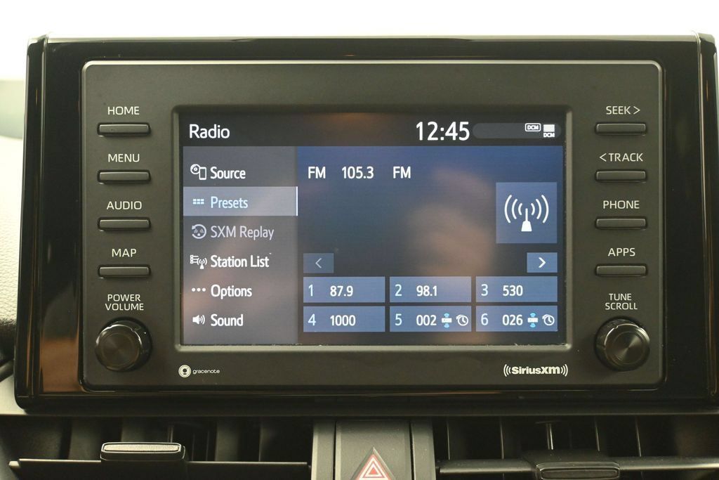 Used 2021 Toyota RAV4 XLE AWD/4WD image 20