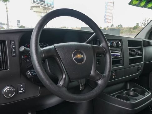 Used 2008 Chevrolet Express 2500 RWD image 14