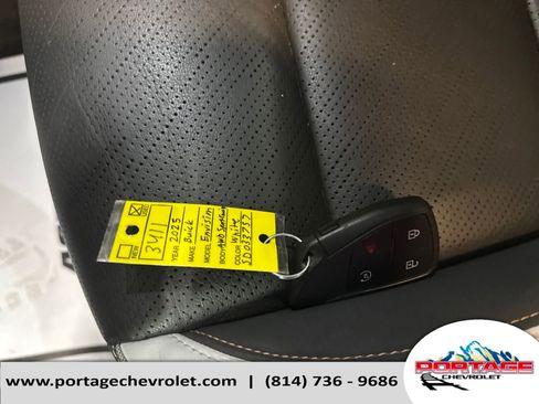 Used 2025 Buick Envision Sport Touring AWD/4WD image 32