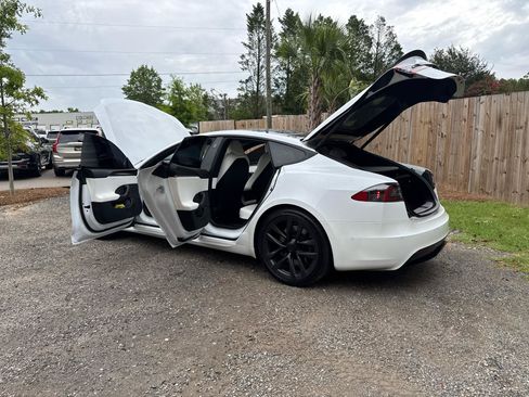 Used 2021 Tesla Model S Plaid AWD/4WD image 29