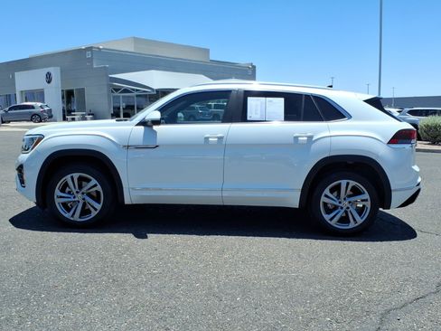 Certified 2024 Volkswagen Atlas Cross Sport SEL R-Line AWD/4WD image 4