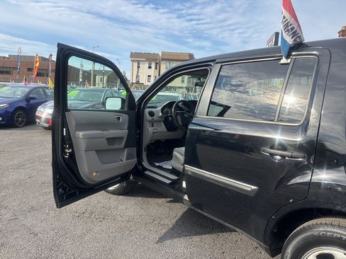 Used 2015 Honda Pilot LX image 12
