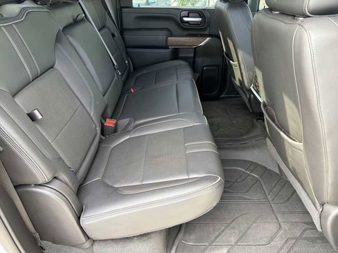 Used 2021 Chevrolet Silverado 3500 High Country image 21