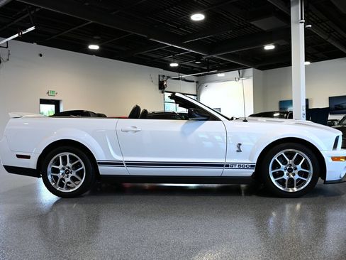 Used 2008 Ford Mustang Shelby GT500 RWD image 4