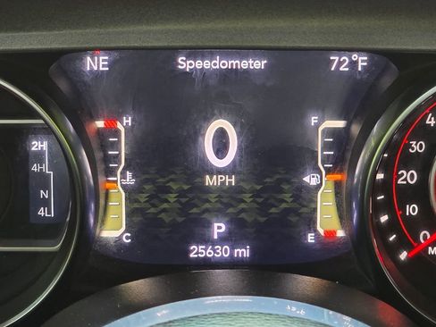 Used 2021 Jeep Wrangler Unlimited Rubicon w/ Xtreme Recon 35" Tire Package AWD/4WD image 31