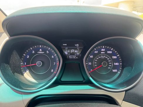Used 2016 Hyundai Elantra SE FWD image 22