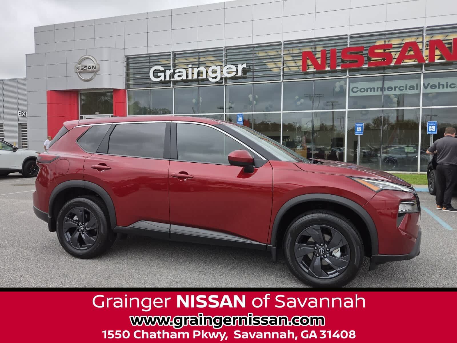 Used 2026 Nissan Rogue SV FWD image 1