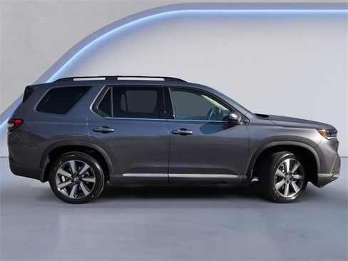 New 2025 Honda Pilot Elite image 3