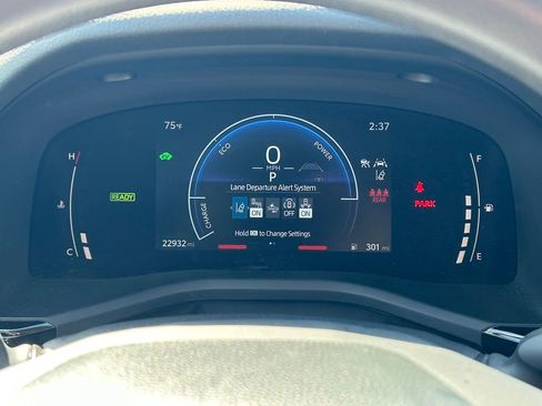 Certified 2025 Toyota Camry LE FWD image 32