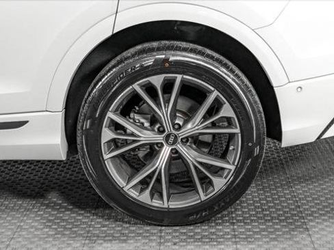 Used 2022 Audi Q8 Premium Plus image 32