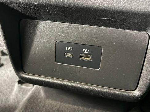 Used 2023 Nissan Rogue SV FWD image 33