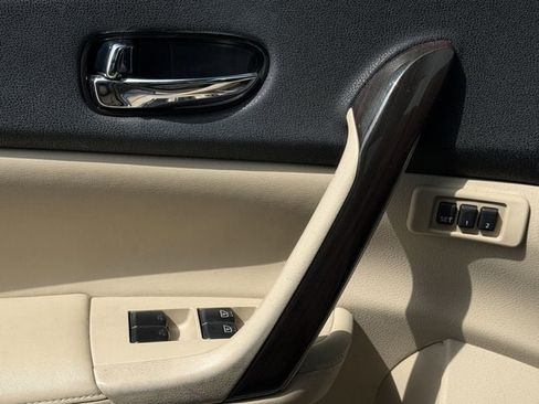 Used 2014 Nissan Maxima 3.5 SV w/ Premium Package FWD image 23