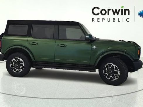 Used 2024 Ford Bronco Outer Banks AWD/4WD image 7