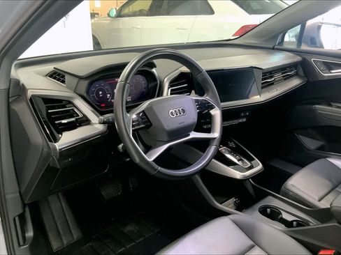 Used 2023 Audi Q4 e-tron Premium w/ Convenience Package image 2