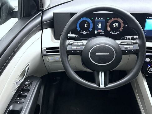 Used 2025 Hyundai Tucson SEL image 12