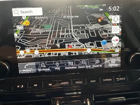 Used 2023 Nissan Pathfinder Platinum w/ Lighting Package (N93) FWD image 13
