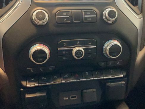 Used 2019 GMC Sierra 1500 SLT w/ SLT Premium Plus Package AWD/4WD image 14