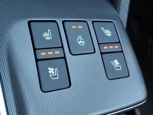 Certified 2026 Kia Sportage SX FWD image 26