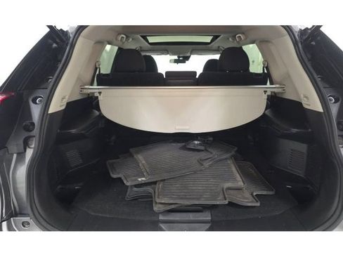 Used 2019 Nissan Rogue SV AWD/4WD image 12