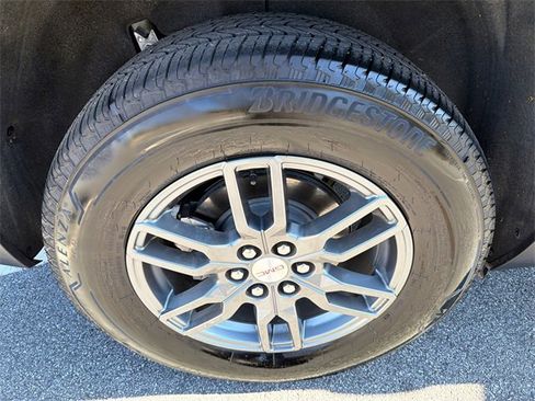 Certified 2025 GMC Acadia Elevation image 17