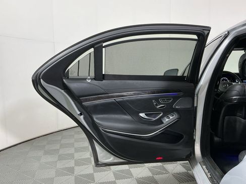 Used 2016 Mercedes-Benz S 550 Sedan image 24