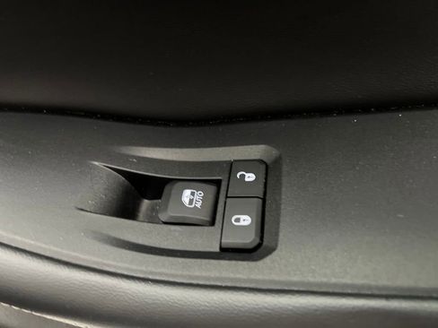 Used 2023 Jeep Grand Cherokee 4WD 4xe image 27